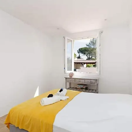Les Cinq Soleils * Roquebrune-sur-Argens