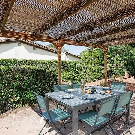 Les Cinq Soleils Villa *